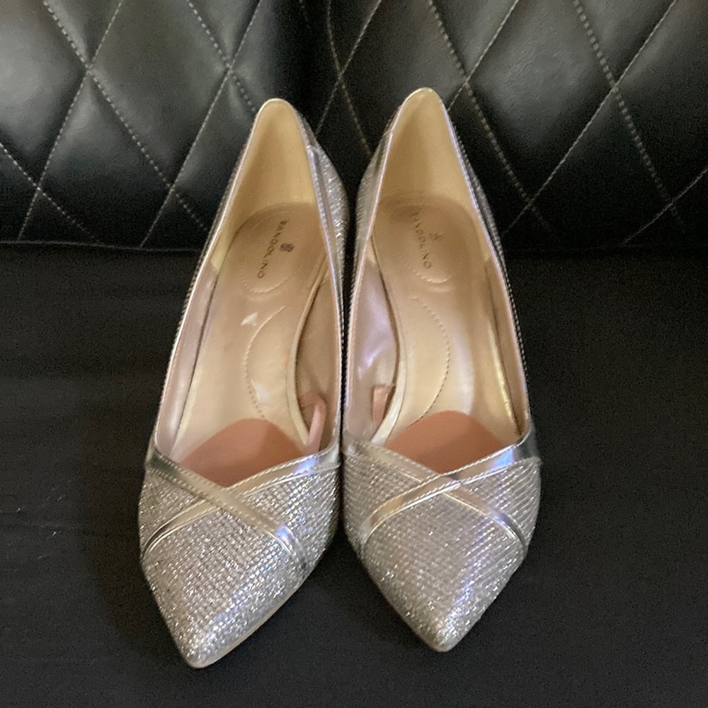 Sparkly gold heals size 7 women
